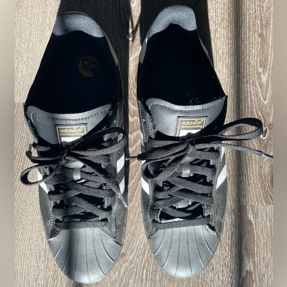 Adidas Skateboarding shoe - Picture 1 of 6